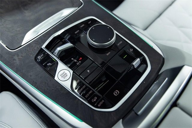 Certified 2025 BMW X7 xDrive40i image 18