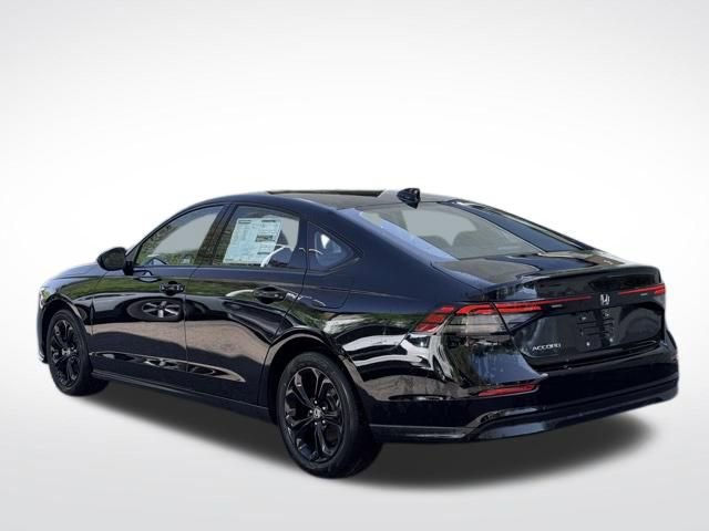 Used 2025 Honda Accord SE image 9