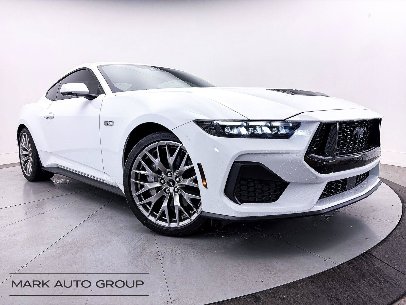Used 2025 Ford Mustang GT Premium RWD image 1