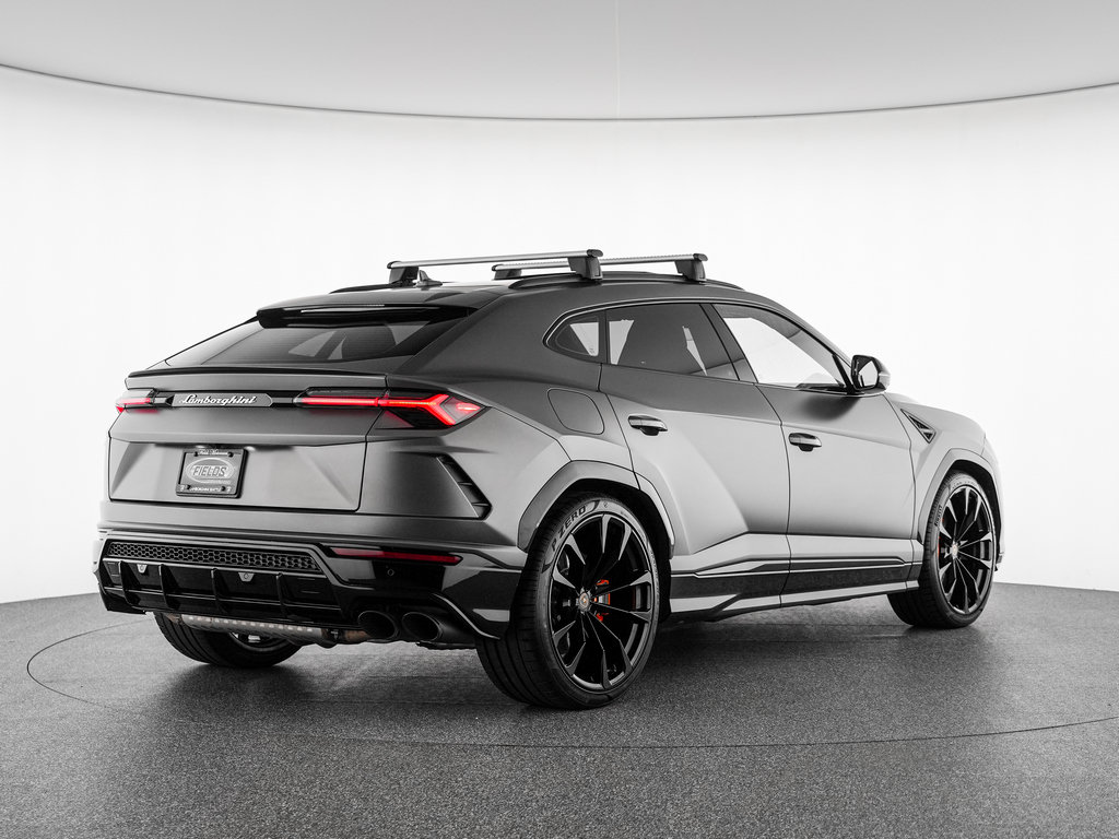Used 2022 Lamborghini Urus AWD/4WD image 5