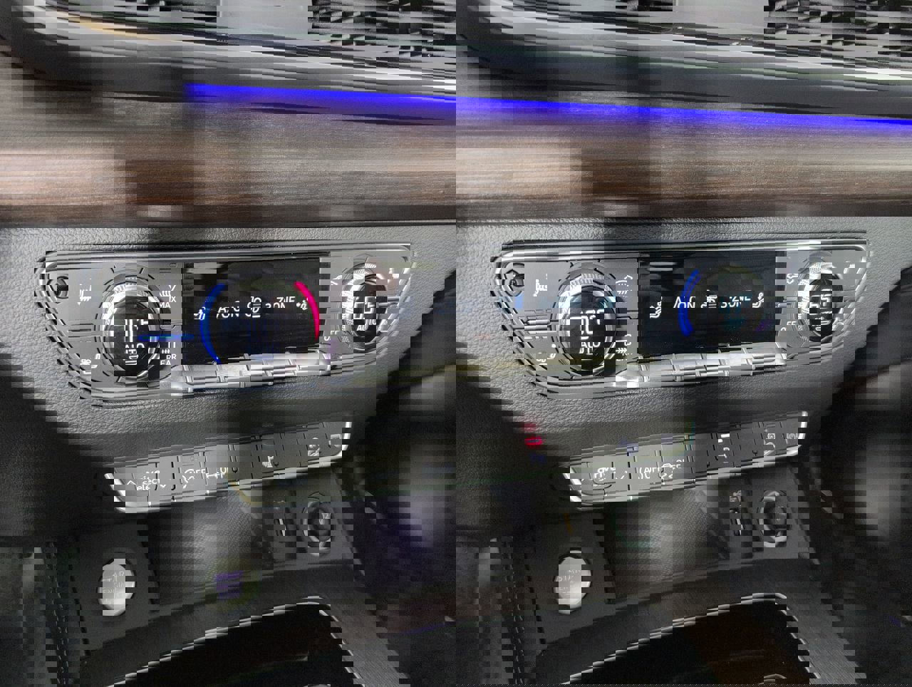 Certified 2025 Audi Q5 2.0T Premium Plus w/ Premium Plus Package image 6