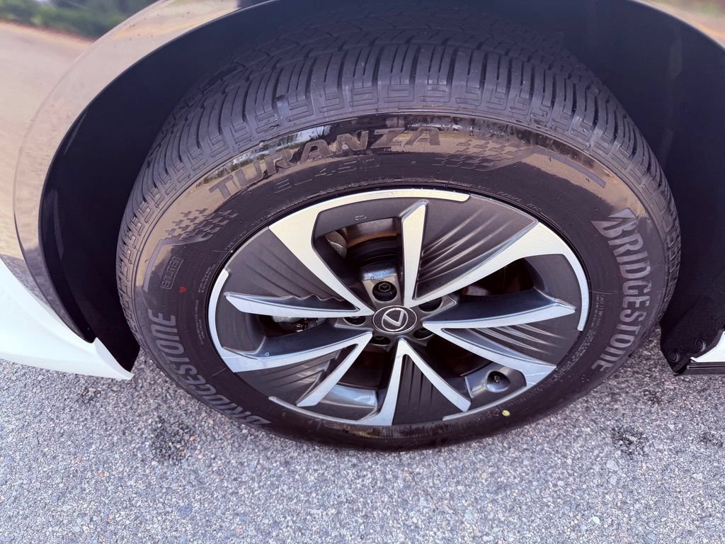 Certified 2025 Lexus RZ 300e w/ Accessory Package (Z1) FWD image 18