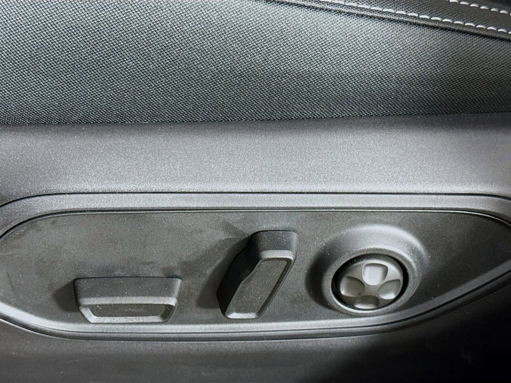 New 2025 Jeep Grand Cherokee L Laredo image 20