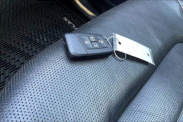 Used 2019 Volkswagen Atlas SEL Premium image 30