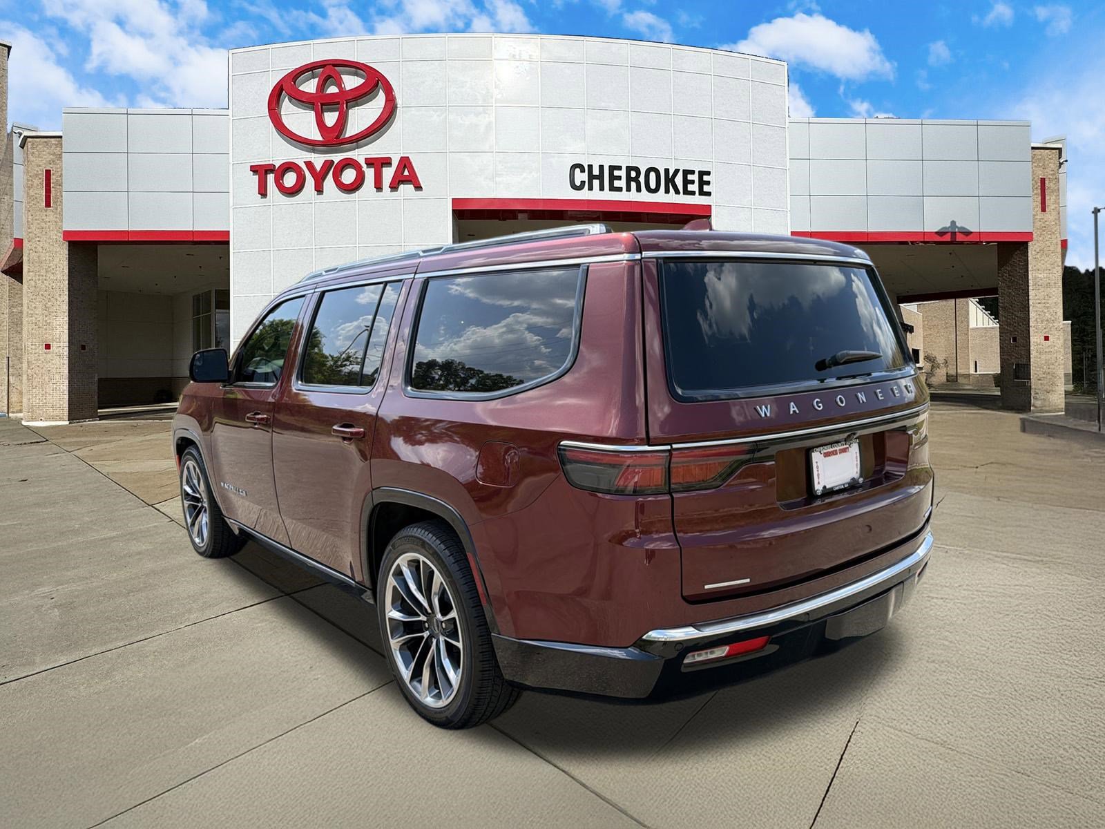 Used 2022 Jeep Wagoneer Series III w/ Premium Group I AWD/4WD image 7