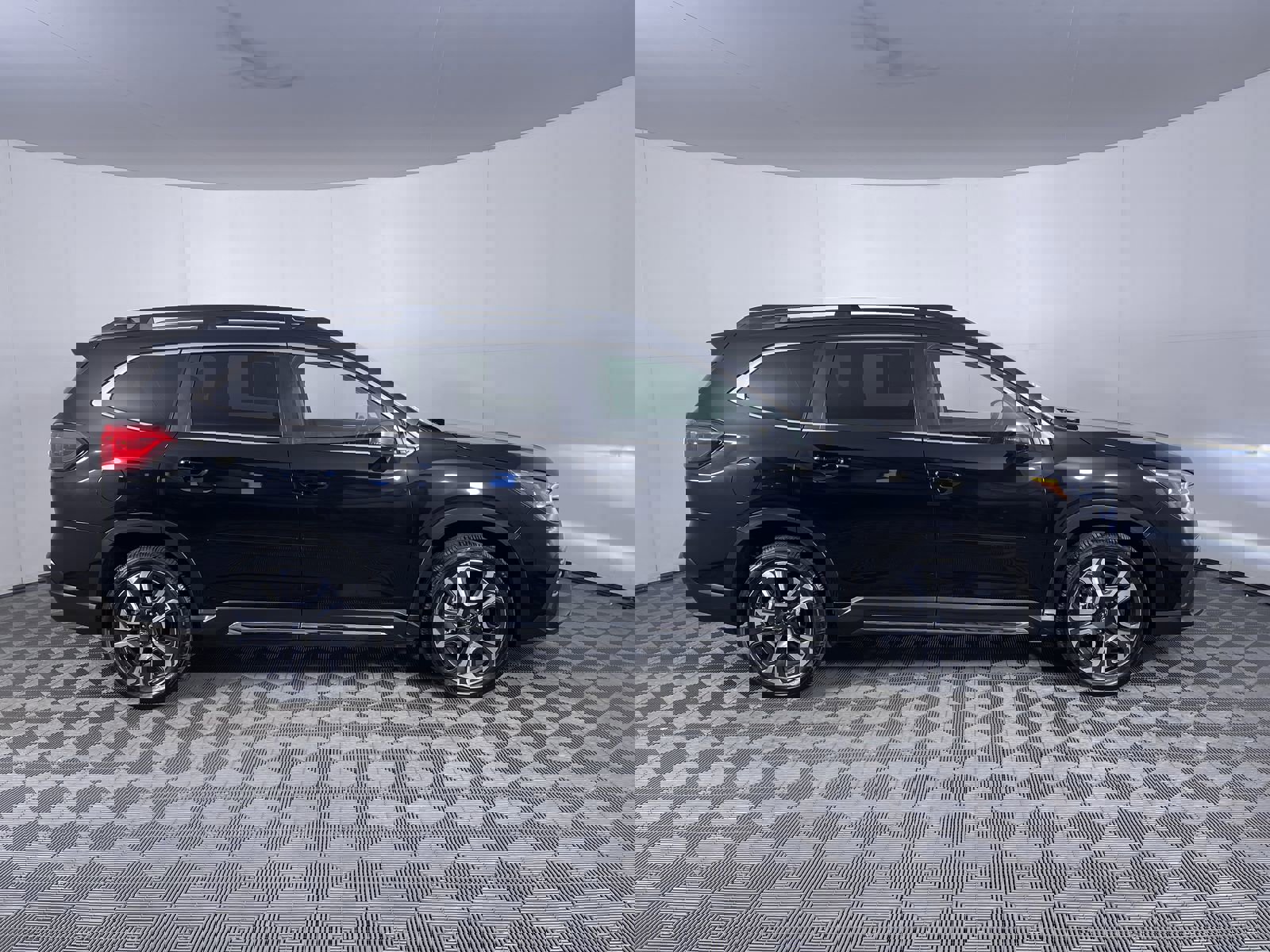 Used 2023 Subaru Ascent Limited w/ Technology Package image 10