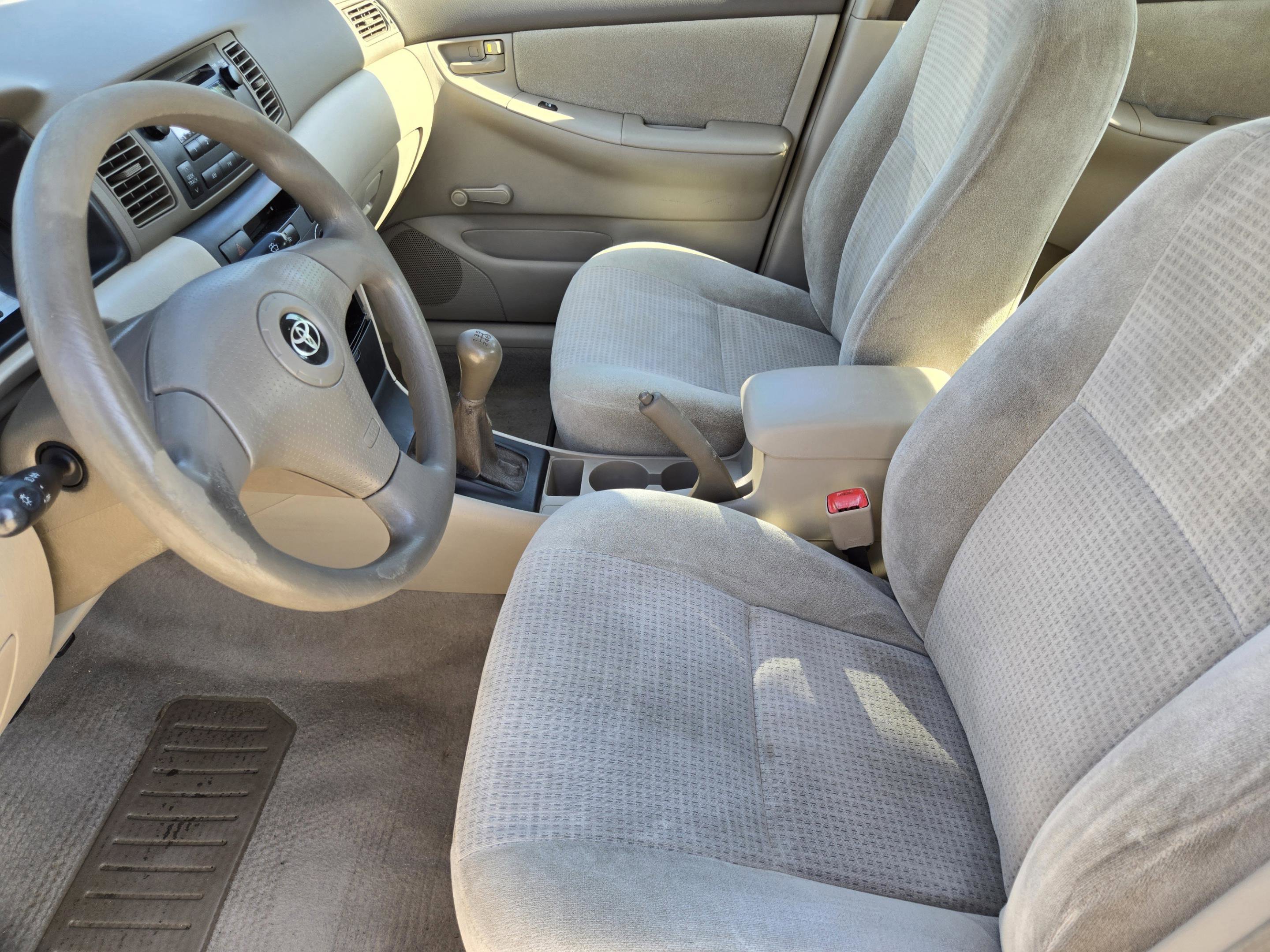 Used 2005 Toyota Corolla LE FWD image 9