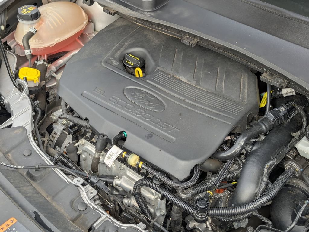 Used 2017 Ford Escape Titanium image 39