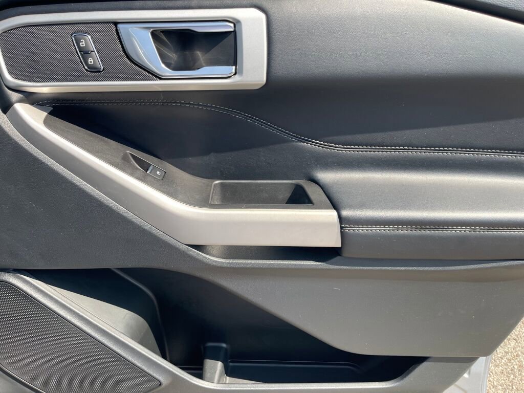 Used 2022 Ford Explorer XLT w/ Class IV Trailer Tow Package image 24