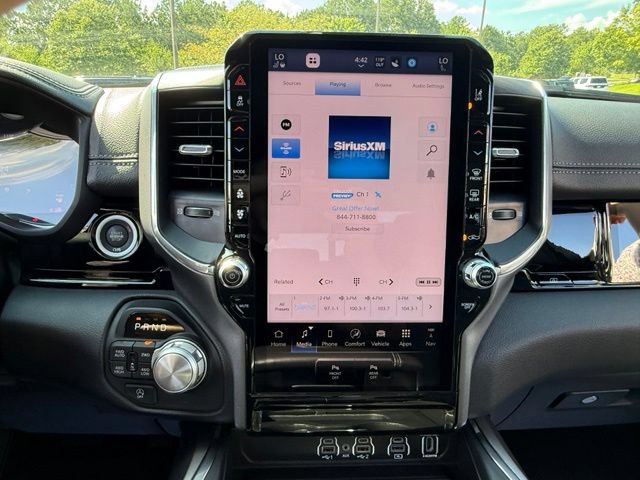 Used 2025 RAM 1500 Laramie AWD/4WD image 18