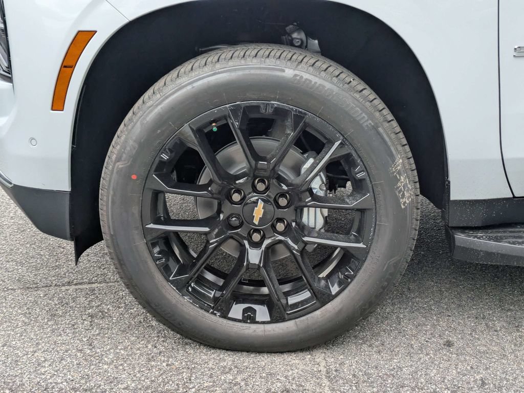 New 2026 Chevrolet Suburban High Country w/ Sun And Tow Package AWD/4WD image 13