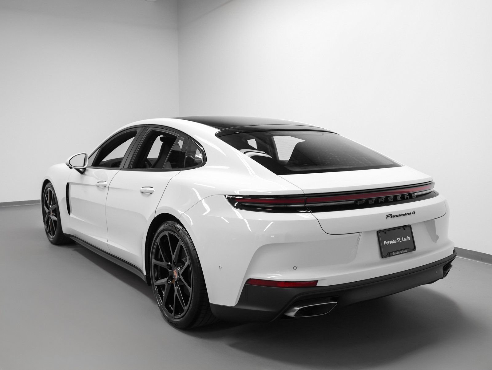Certified 2026 Porsche Panamera 4 AWD/4WD image 3