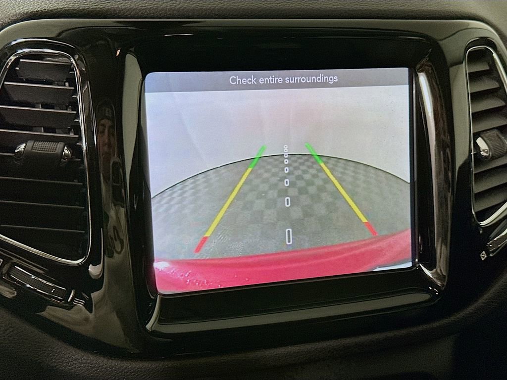 Used 2020 Jeep Compass Limited image 18