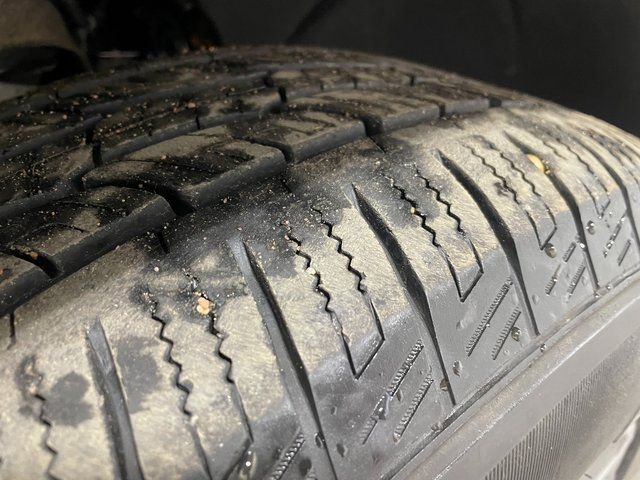 Used 2023 Chevrolet Silverado 1500 LT image 8