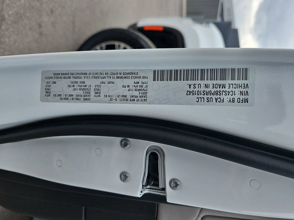 Used 2024 Jeep Wagoneer L Series II image 39