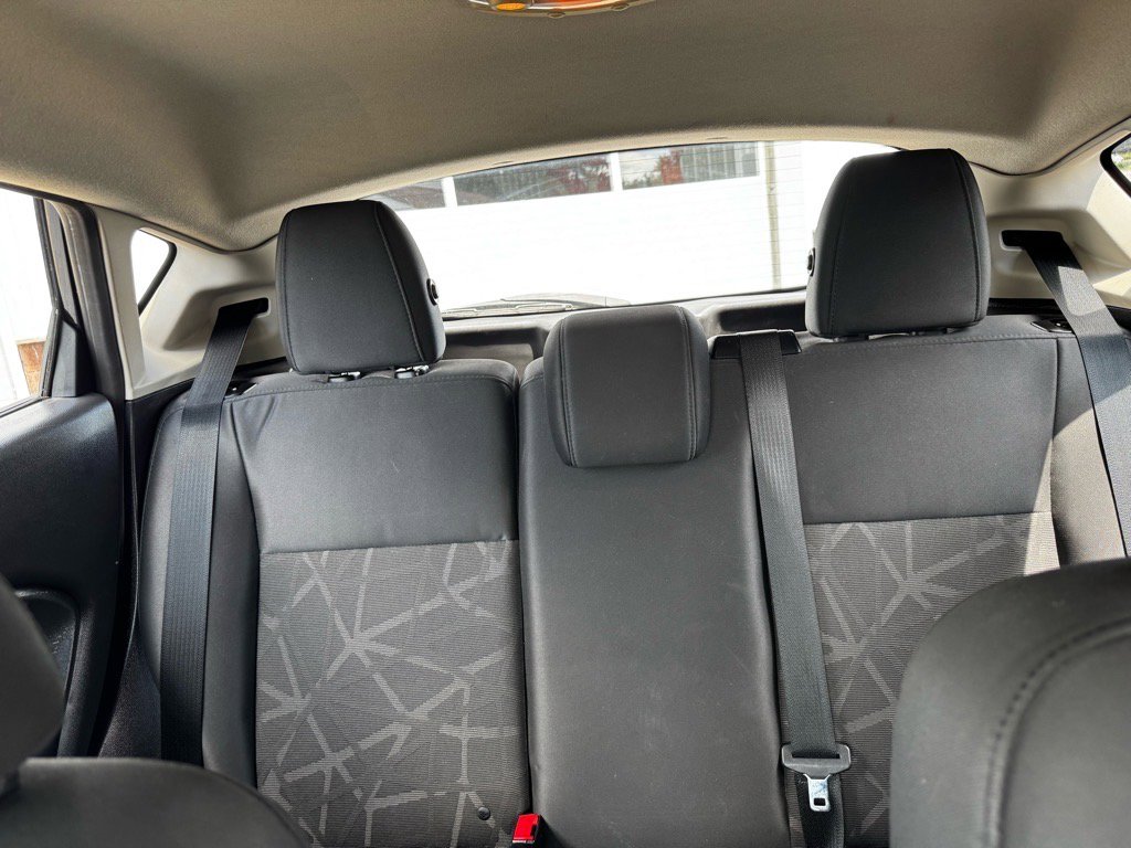 Used 2012 Ford Fiesta SE image 19