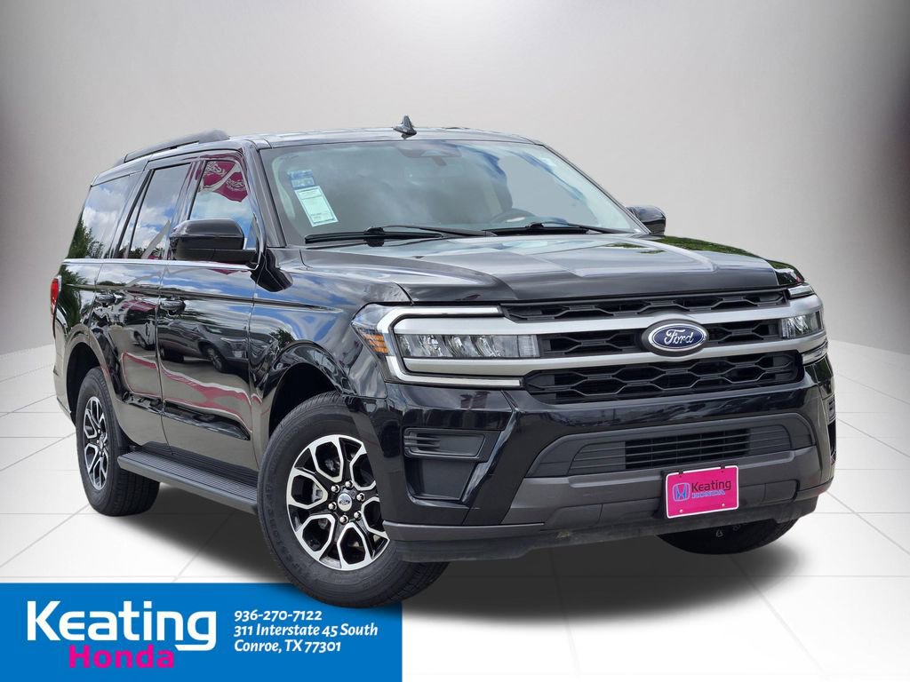 Used 2024 Ford Expedition XLT RWD image 3