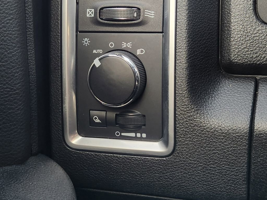 Used 2024 RAM 1500 Classic Warlock image 24