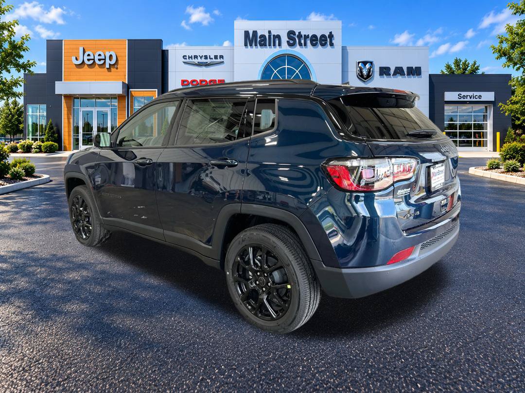 New 2026 Jeep Compass Latitude AWD/4WD image 3