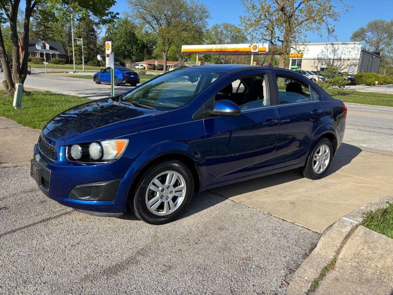Used 2013 Chevrolet Sonic LT FWD image 1