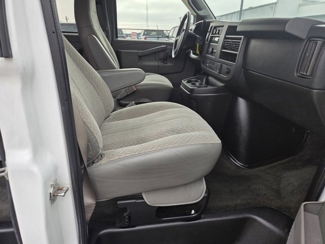 Used 2019 Chevrolet Express 3500 LT w/ LT Preferred Equipment Group image 17