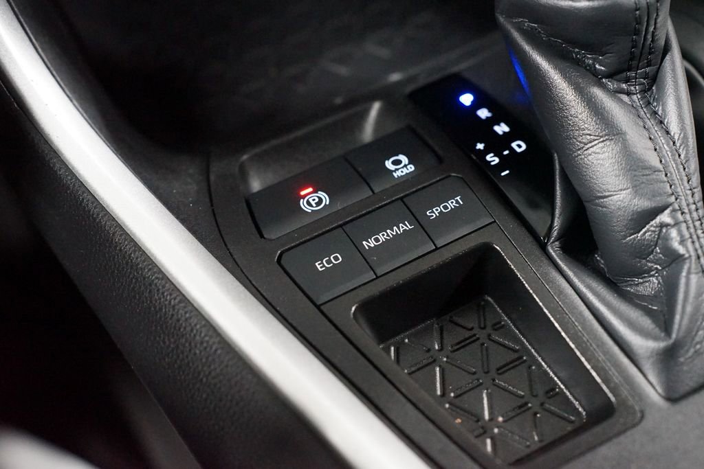Certified 2024 Toyota RAV4 LE image 22