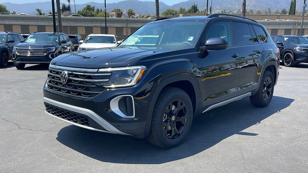 New 2025 Volkswagen Atlas Peak Edition SE AWD/4WD image 13
