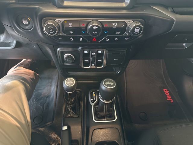 Used 2021 Jeep Wrangler Unlimited Sahara w/ Uconnect 4C Nav & Sound Group image 12