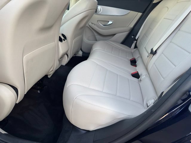 Used 2017 Mercedes-Benz GLC 300 4MATIC image 7