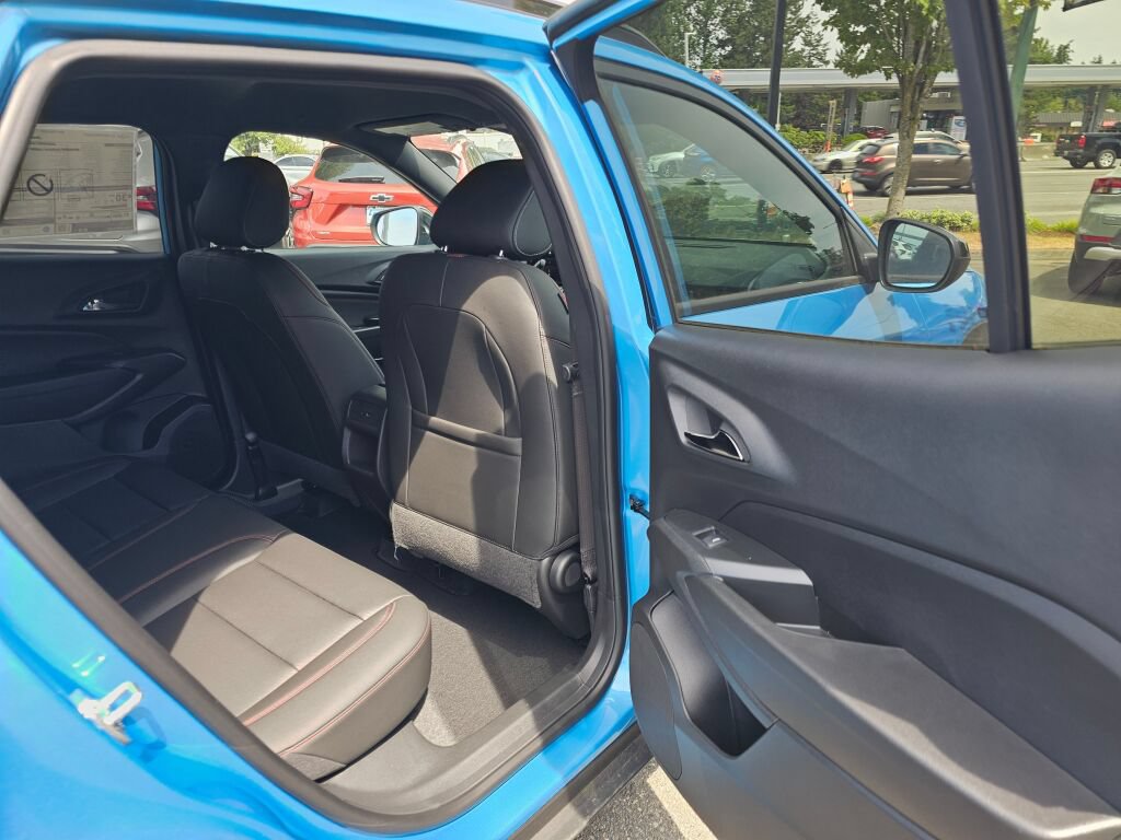 New 2026 Chevrolet Trax RS w/ Driver Confidence Package FWD image 29