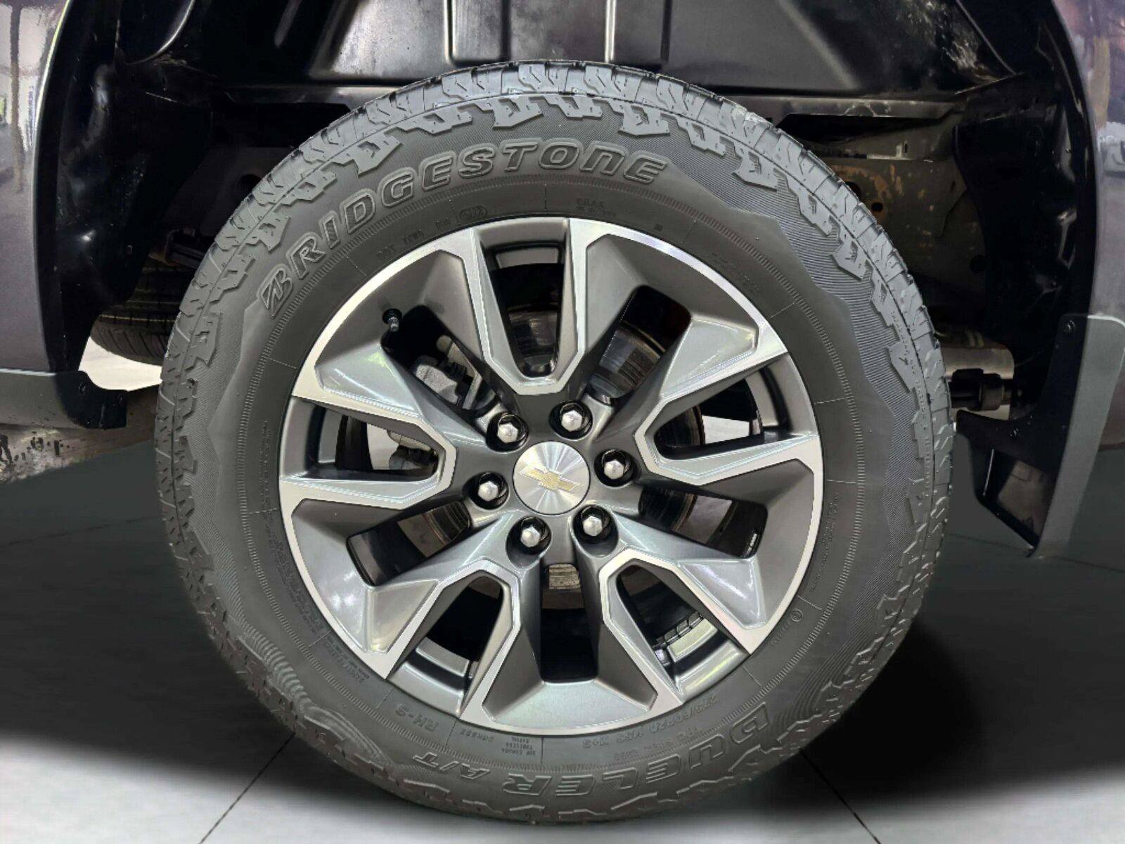 Used 2023 Chevrolet Silverado 1500 LT AWD/4WD image 63
