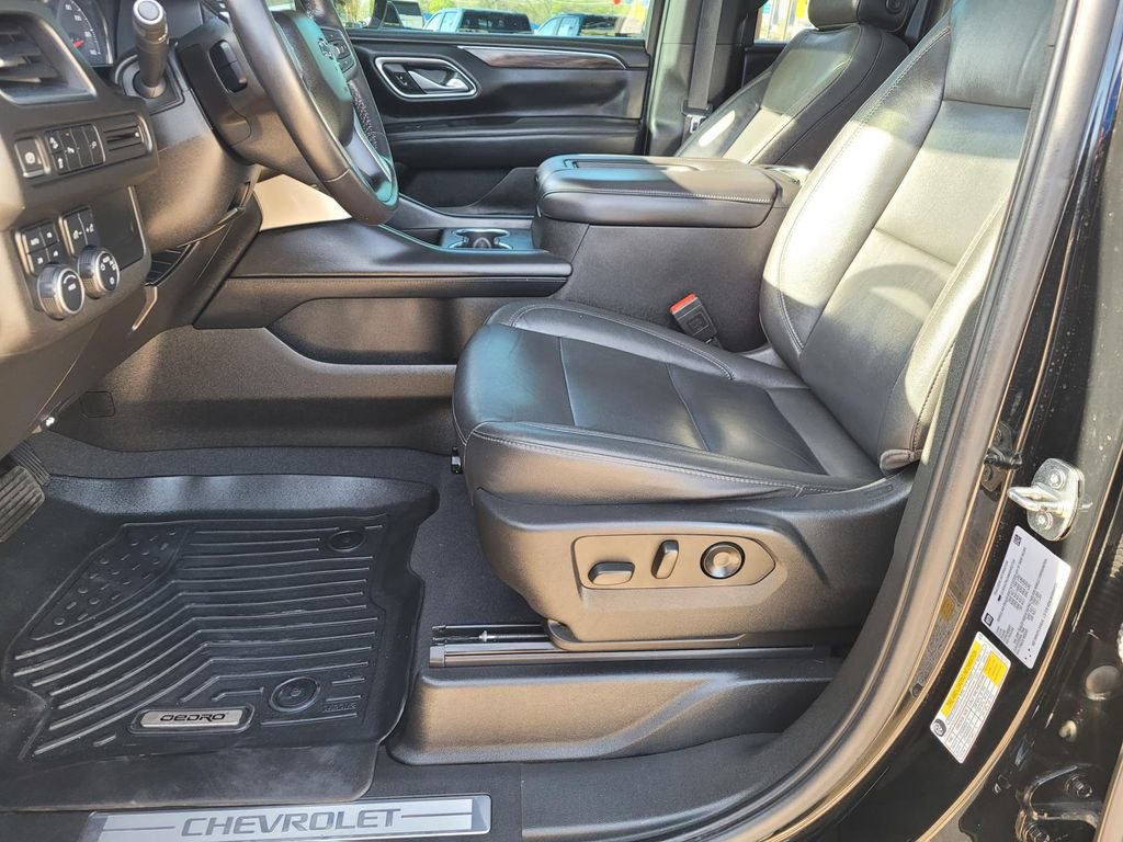 Used 2021 Chevrolet Tahoe Z71 w/ Rear Media and Nav Package image 19