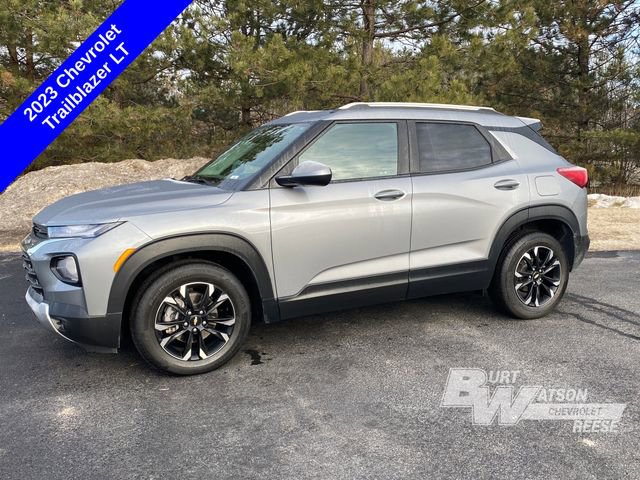Used 2023 Chevrolet TrailBlazer LT image 3
