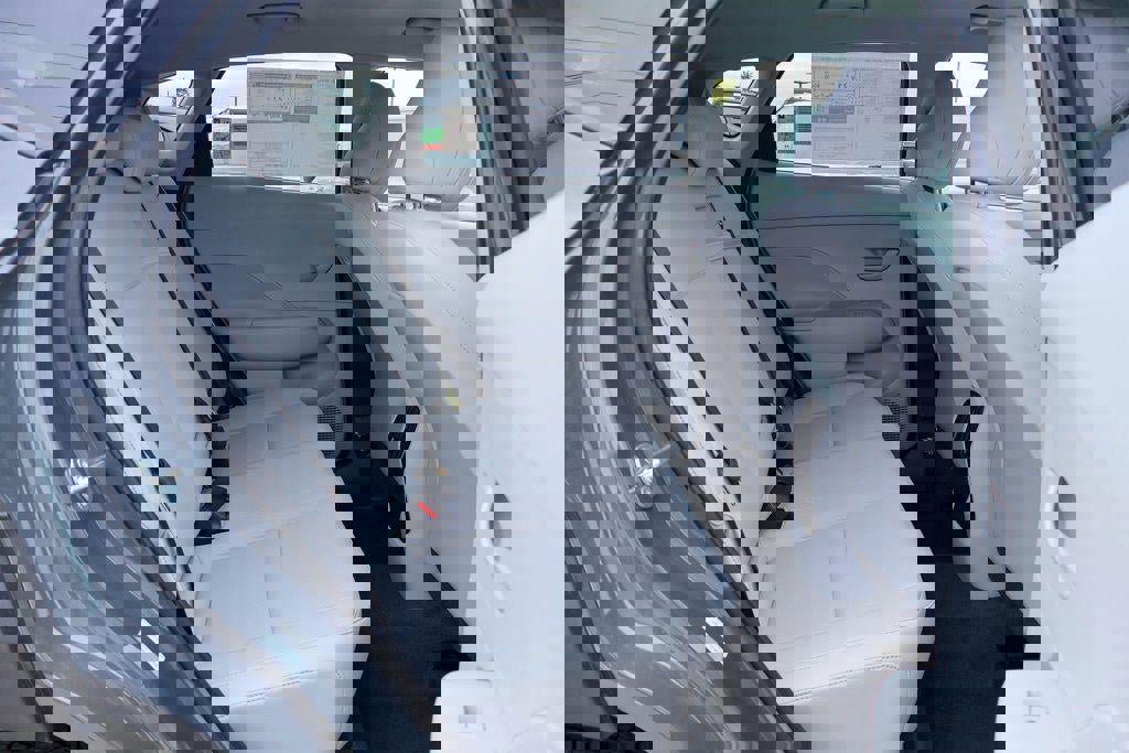 New 2026 Hyundai Kona SEL Sport image 10