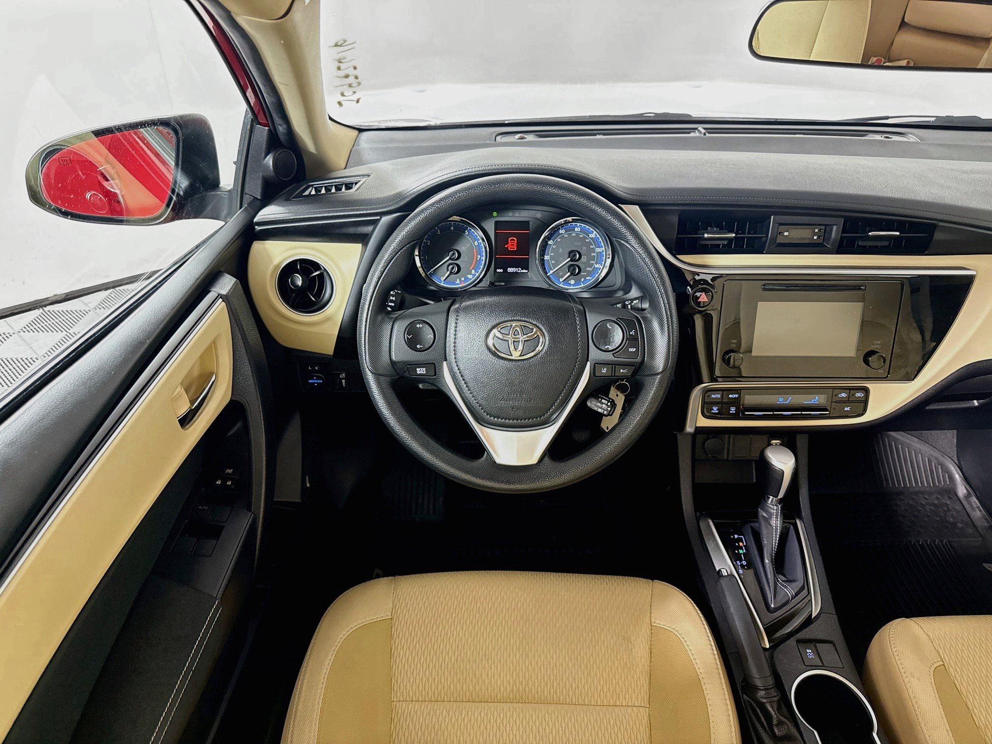 Certified 2018 Toyota Corolla LE FWD image 21