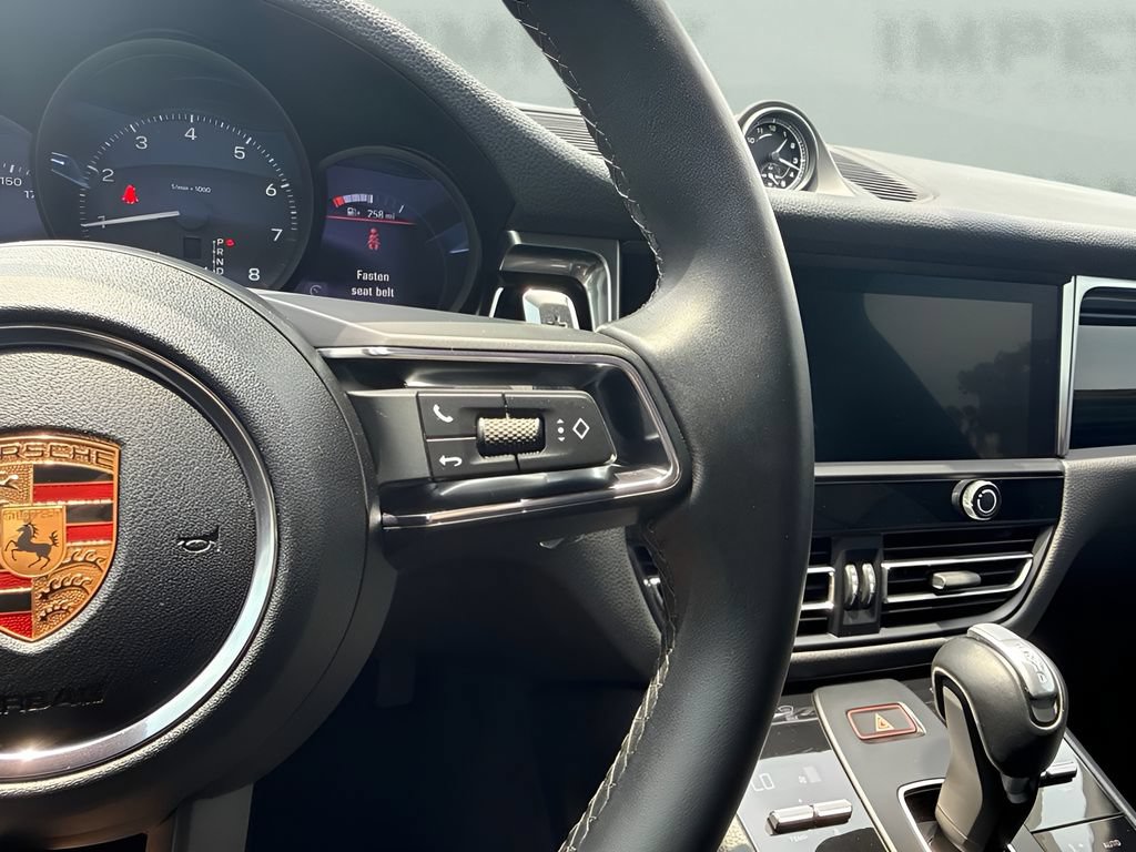 Used 2024 Porsche Macan AWD/4WD image 21