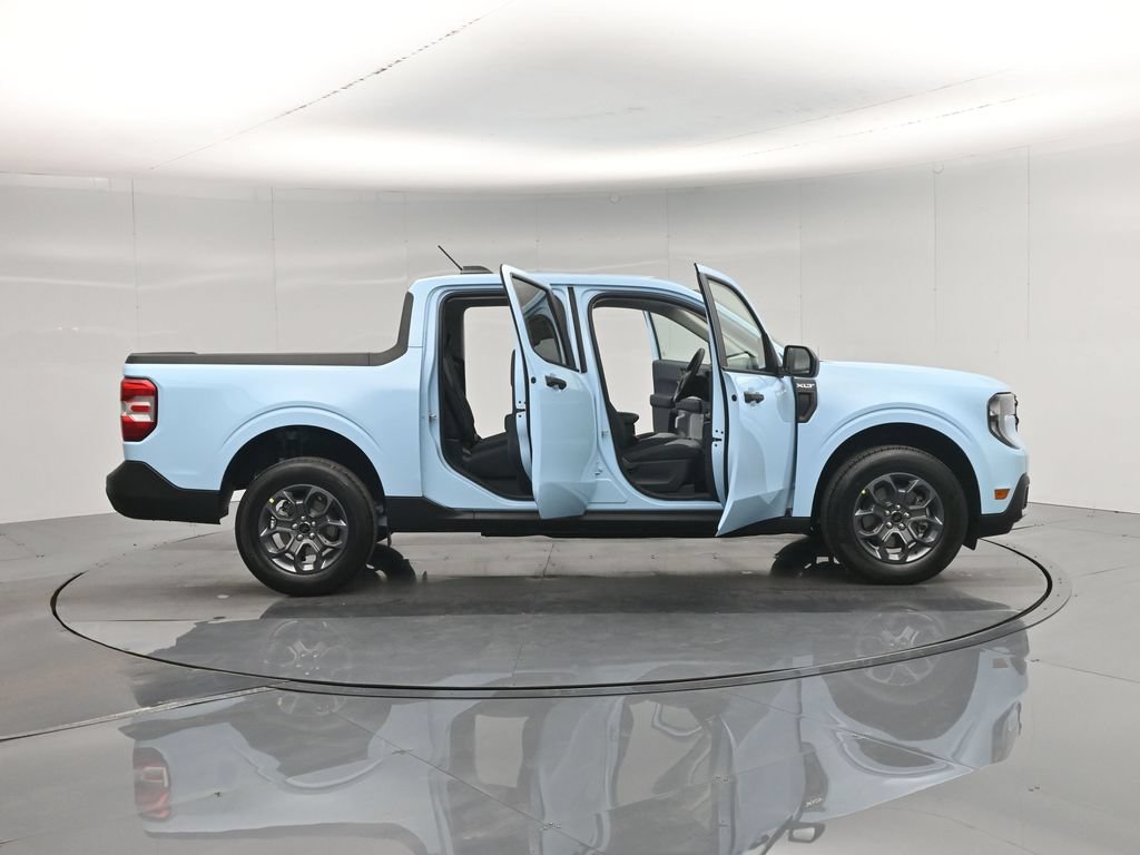 New 2026 Ford Maverick XLT FWD image 4