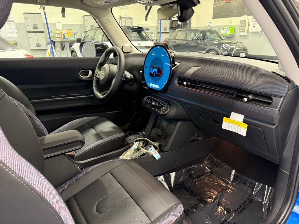 Certified 2025 MINI Cooper S image 19