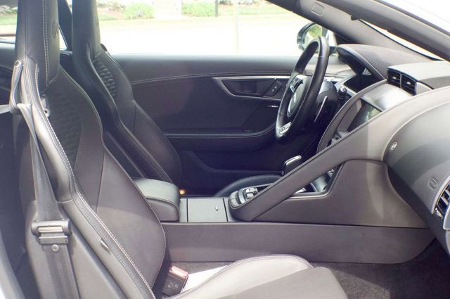 Used 2021 Jaguar F-TYPE R AWD/4WD image 30