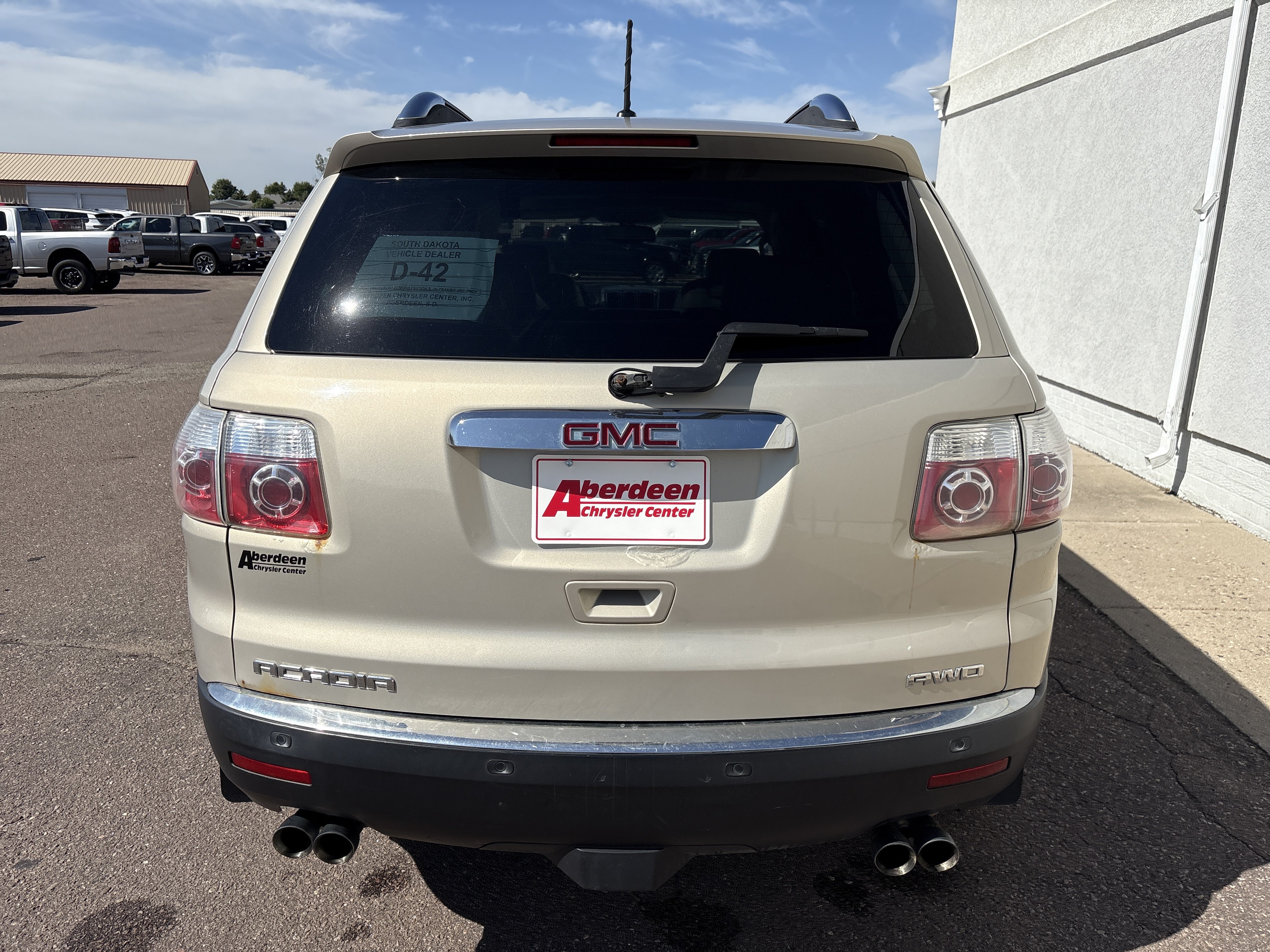 Used 2007 GMC Acadia SLT w/ Trailering Package AWD/4WD image 6
