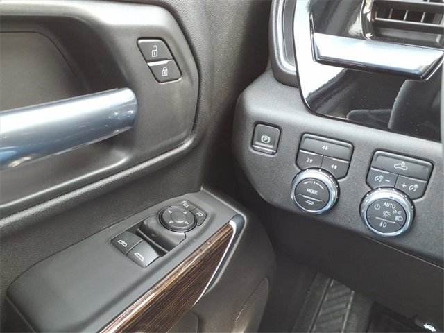 New 2026 GMC Sierra 2500 SLE image 11