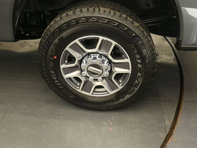 New 2026 Ford F250 Lariat w/ FX4 Off-Road Package image 9