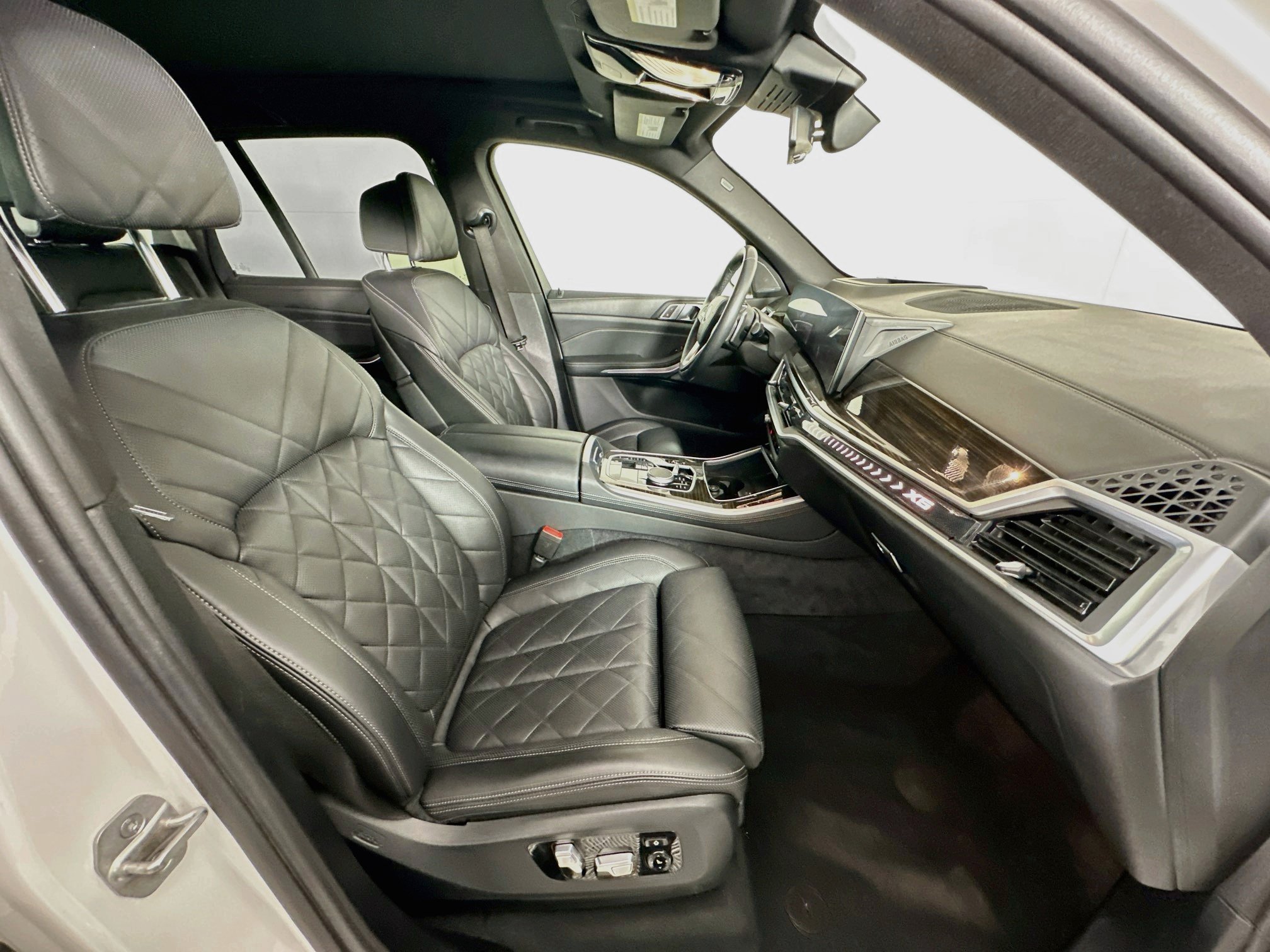 Used 2024 BMW X5 sDrive40i RWD image 33
