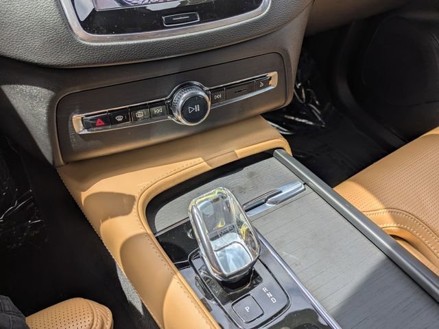 Certified 2023 Volvo XC90 B6 Ultimate AWD/4WD image 22