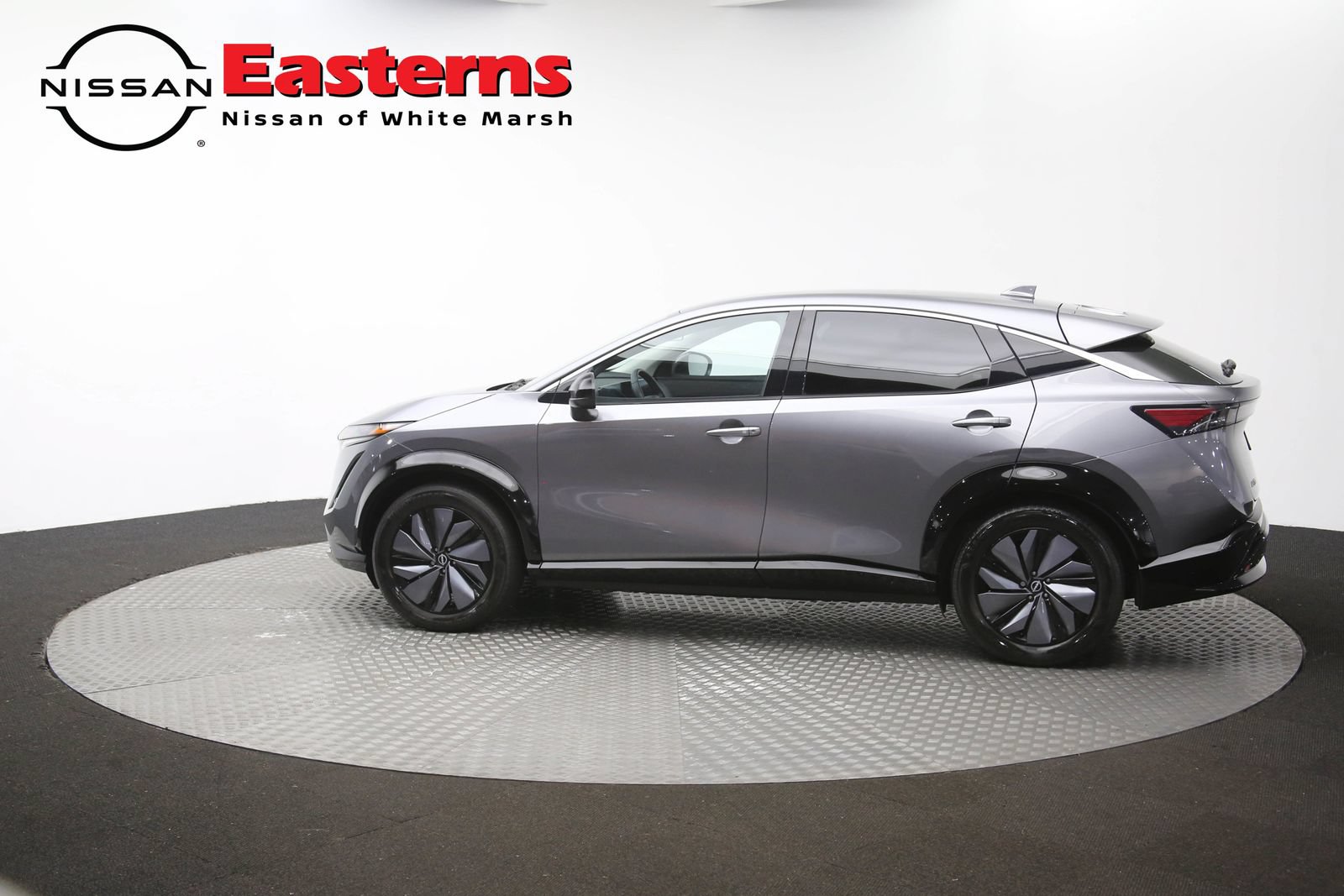 Used 2023 Nissan Ariya FWD image 61