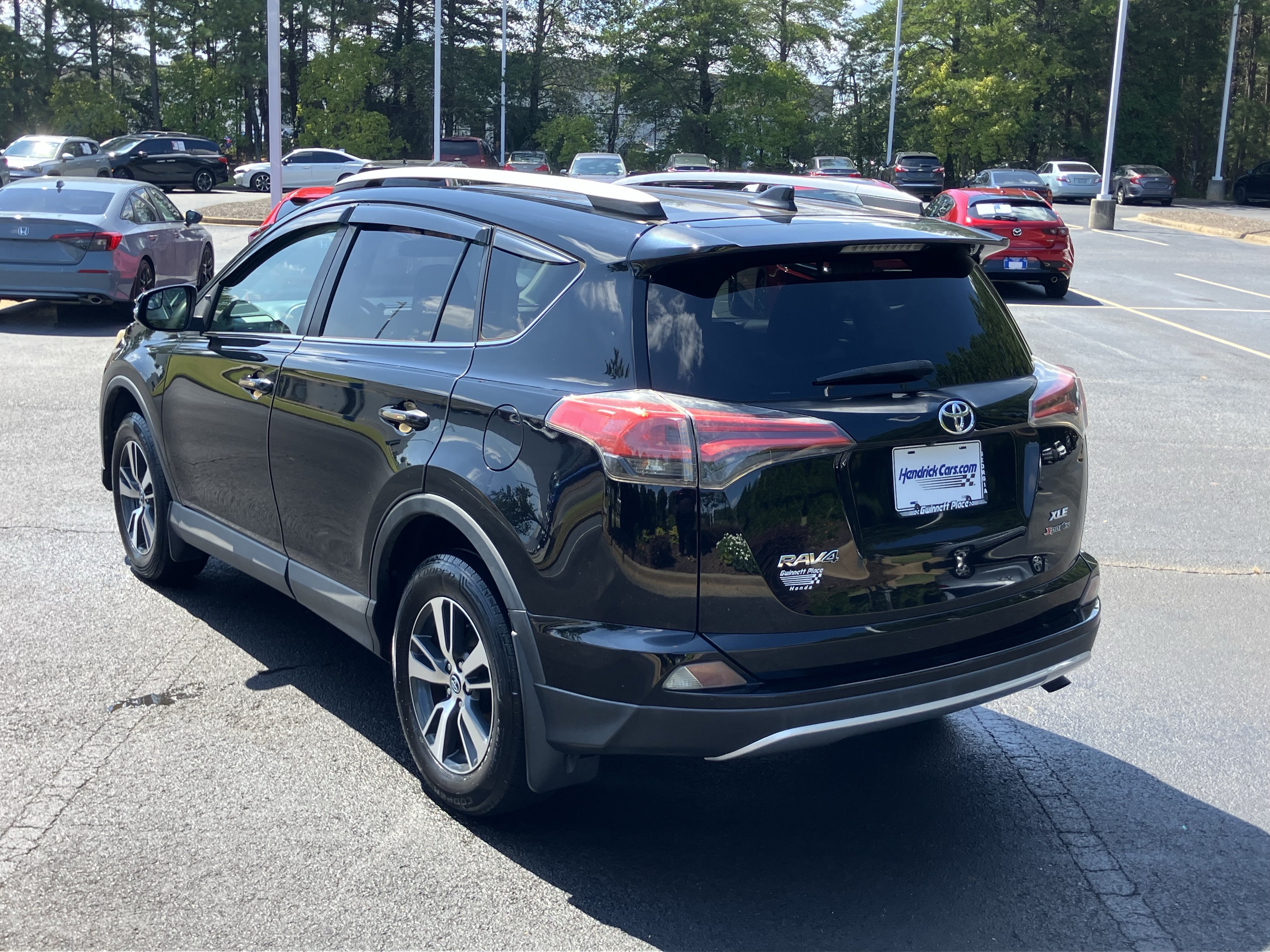 Used 2016 Toyota RAV4 XLE FWD image 8