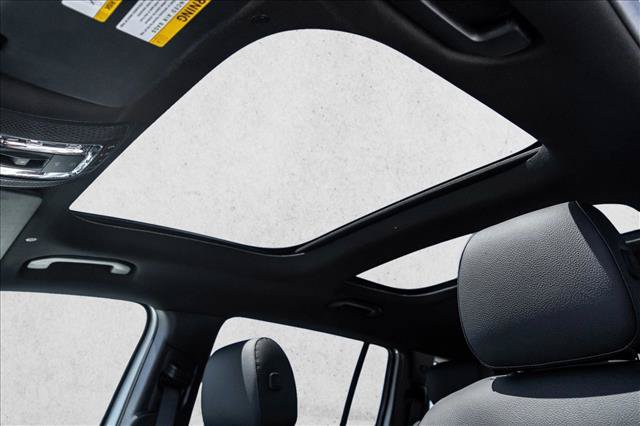 New 2026 Mercedes-Benz GLB 250 4MATIC image 11