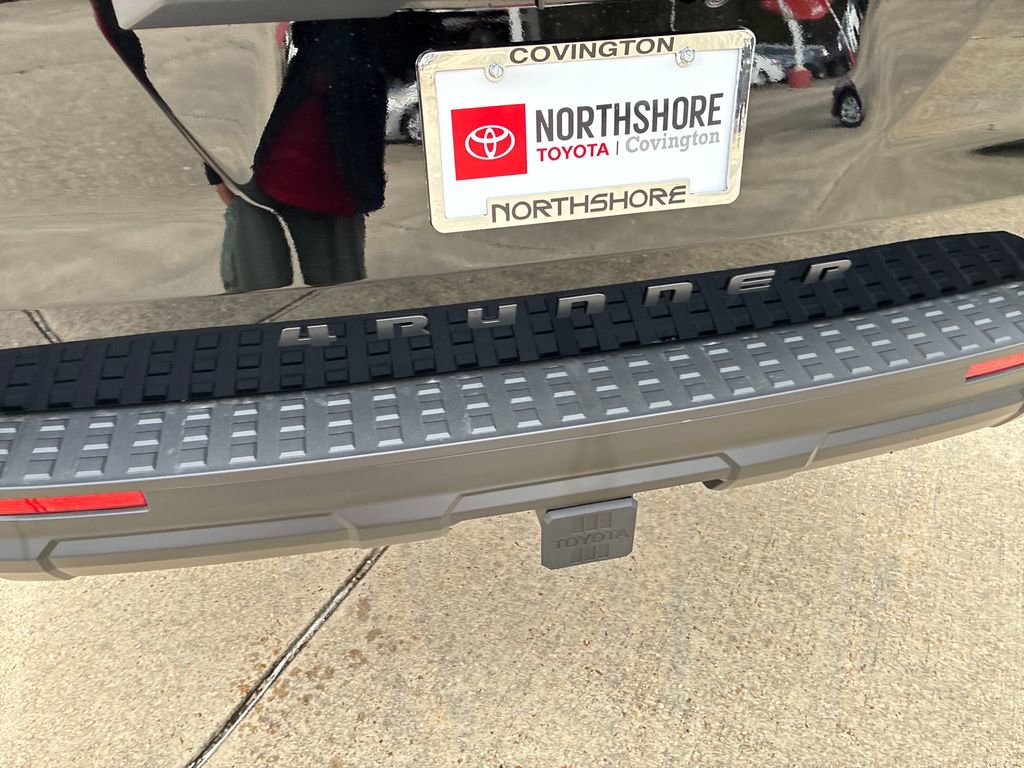 New 2025 Toyota 4Runner SR5 image 6