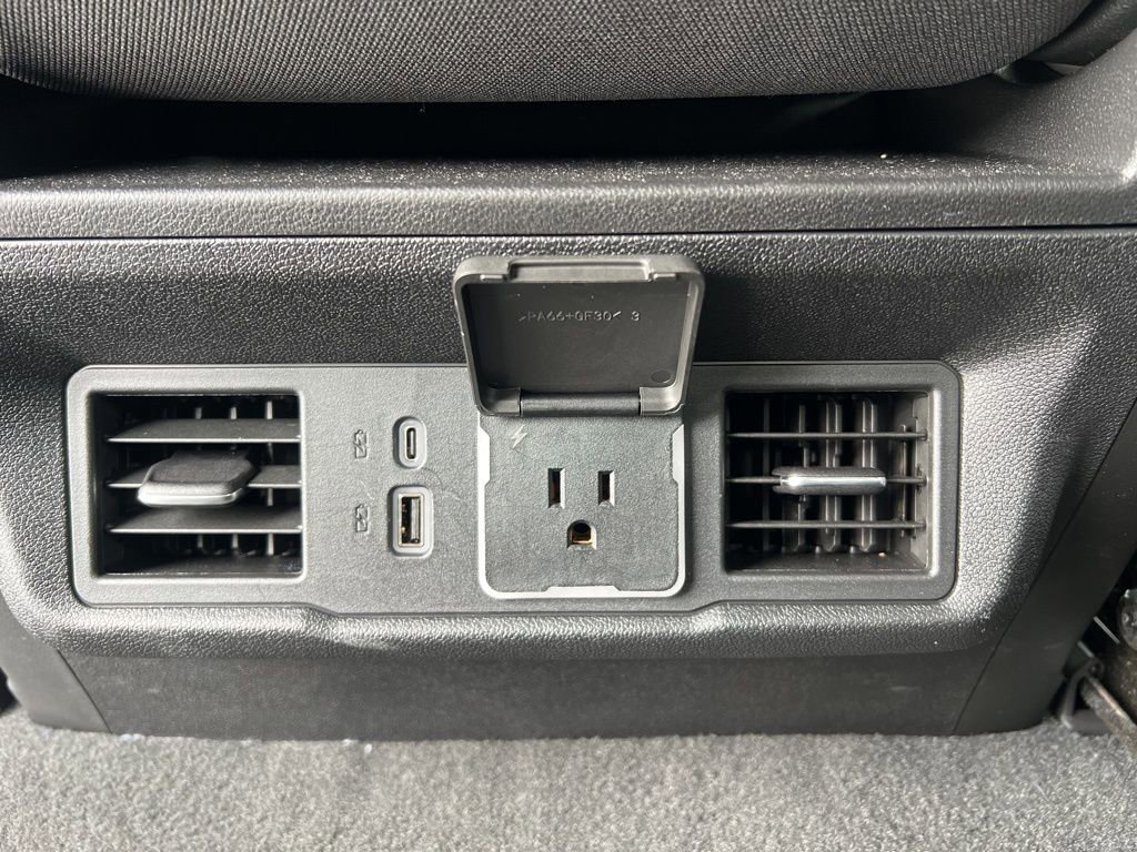 Used 2026 Chevrolet Silverado 1500 LT image 26