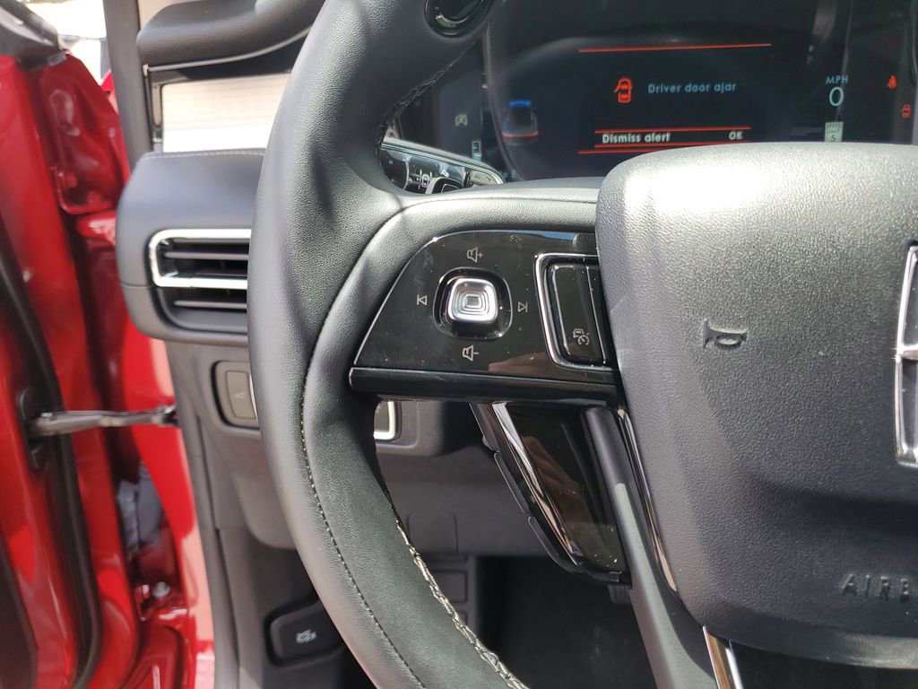 New 2026 Lincoln Corsair Premiere FWD image 24